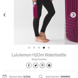 Lululemon water bottle